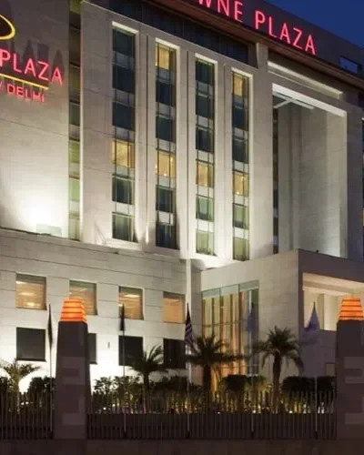 Cowne Plaza Hotel Okhla Escorts